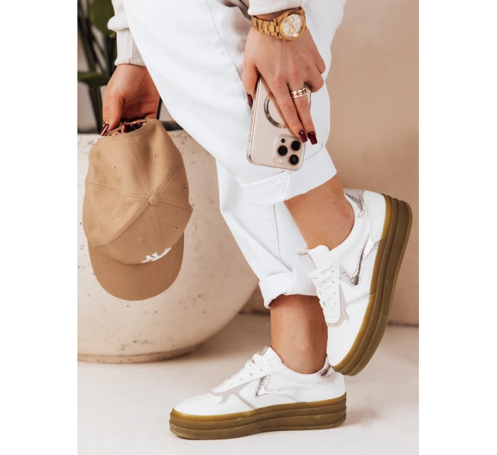 Dámské sportovní tenisky silver Dstreet model 21983660 - FashionStreet