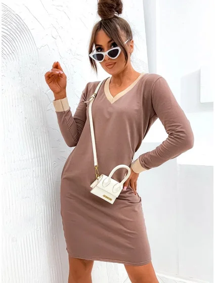 Bavlnené šaty Cappuccino s rebrovaným lemovaním (770)