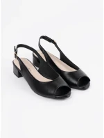 Zajímavé sandály dámské černé na širokém podpatku Zajímavé sandály dámské černé na širokém podpatku