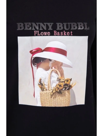 Šaty s potlačou koša čiernej