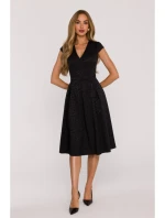 M892 Priliehavé šaty so skladanými záhybmi - čierne M892 Priliehavé šaty so skladanými záhybmi - čierne