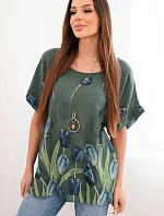 Dámske bavlnené tričko s kvetinovým vzorom tmavej khaki farby