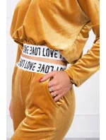 Velúrová súprava s kapucňou v horčicovej farbe