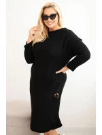 Dámské šaty Plus Size s oversized kapsami černá model 21393366 - K-Fashion