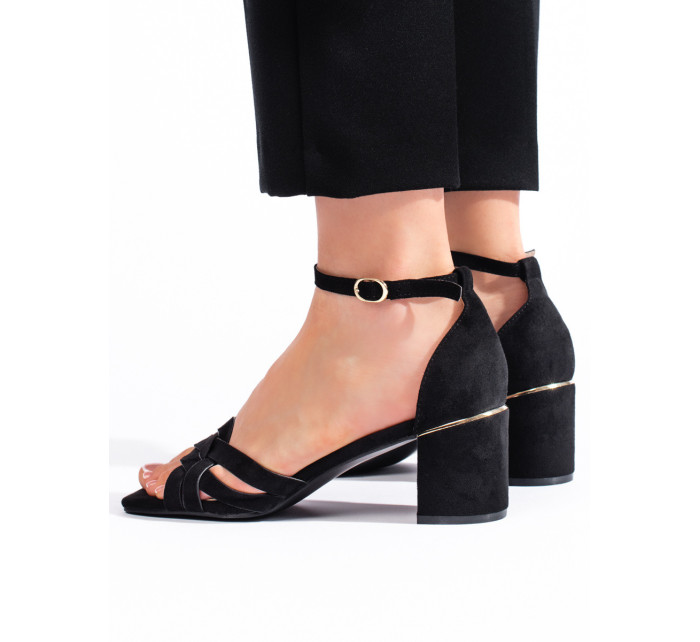 Trendy dámské černé  sandály na širokém podpatku
