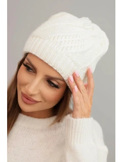 Dámska zimná vlnená čiapka K441 ecru