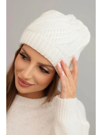 Dámska zimná vlnená čiapka K441 ecru