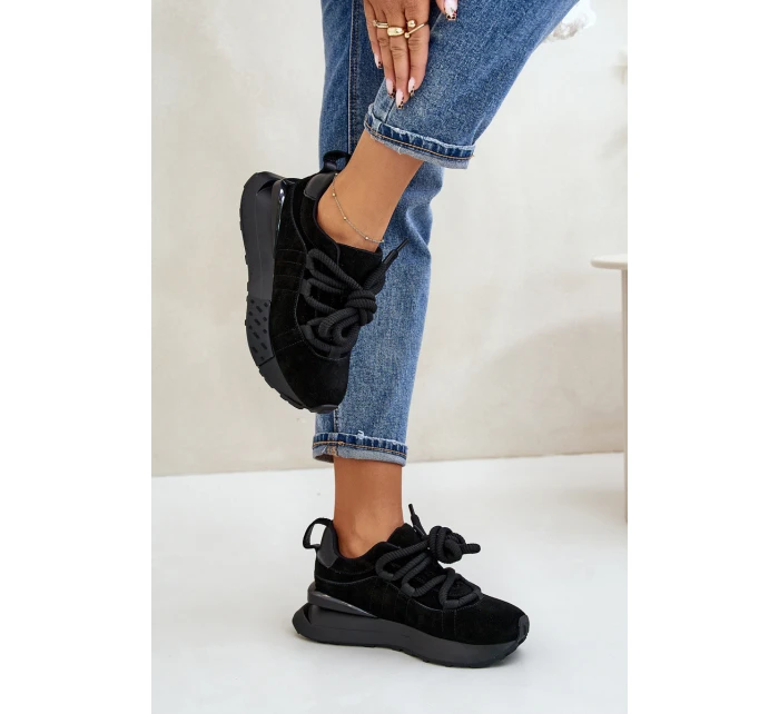 Zamszowe Sneakersy Damskie Na Platformie Z Grubym Sznurowaniem Artiker 54C1464 Czarne Zamszowe Sneakersy Damskie Na Platformie Z Grubym Sznurowaniem Artiker 54C1464 Czarne