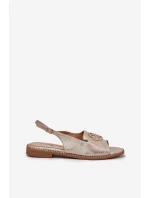 Dámské sandály na plochém podpatku s ozdobou model 21698206 zlaté - S.Barski Dámské sandály na plochém podpatku s ozdobou model 21698206 zlaté - S.Barski