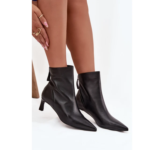 Botki Damskie Z Naturalnej Skóry Na Obcasie D&A CR52-661 Czarne Botki Damskie Z Naturalnej Skóry Na Obcasie D&A CR52-661 Czarne