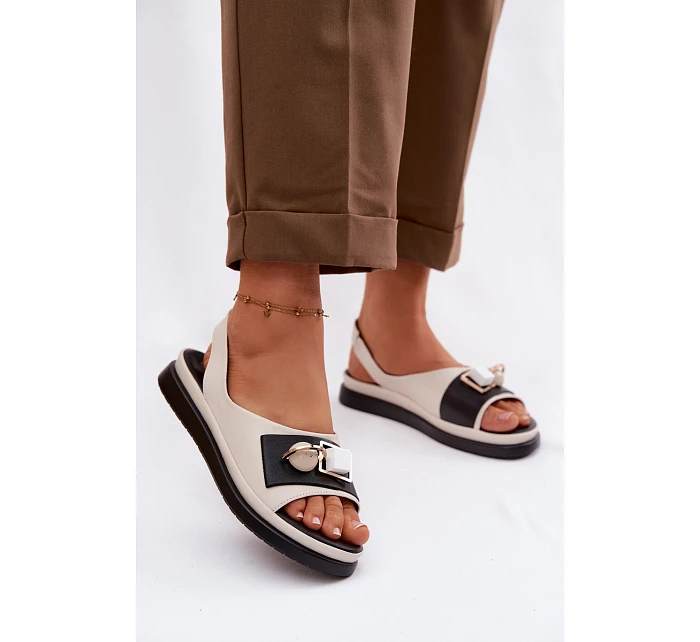 Kožené dámské sandály s ozdobou D&A GR61-5932 Béžové