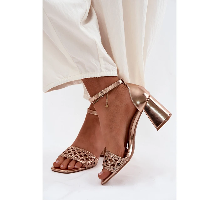 Dámské sandály na podpatku s pleteným vzorem model 22122876 - Boto