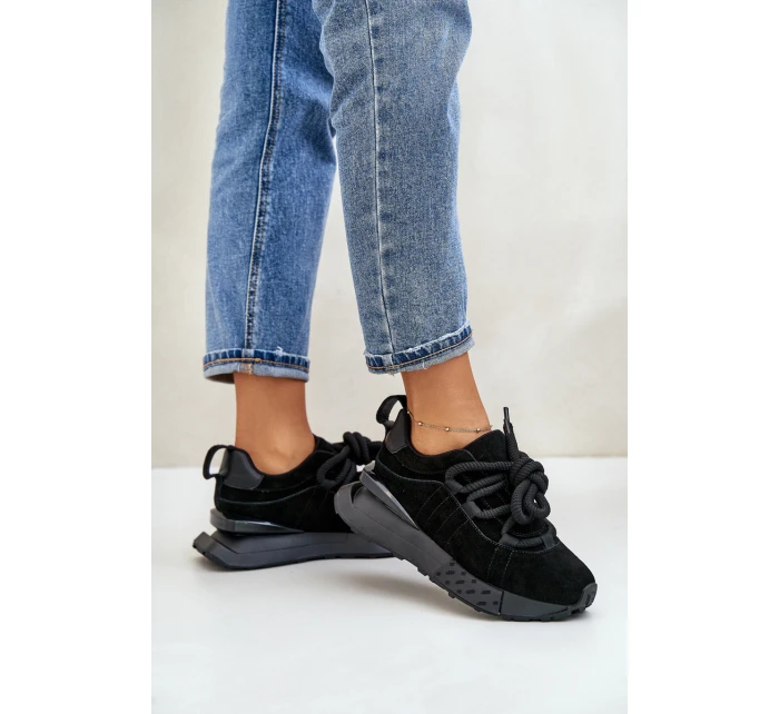 Zamszowe Sneakersy Damskie Na Platformie Z Grubym Sznurowaniem Artiker 54C1464 Czarne Zamszowe Sneakersy Damskie Na Platformie Z Grubym Sznurowaniem Artiker 54C1464 Czarne