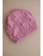 Dámská zimní čepice z vlny s krajkovým vzorem model 21817803 tmavě růžová - K-Fashion Dámská zimní čepice z vlny s krajkovým vzorem model 21817803 tmavě růžová - K-Fashion