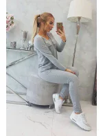 Súprava s gombíkovým výstrihom šedej farby Súprava s gombíkovým výstrihom šedej farby