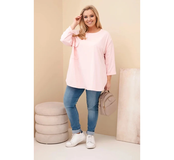 Dámska blúzka v nadmernej veľkosti s bavlnou, vreckom a zvlnenými rukávmi púdrovo ružová