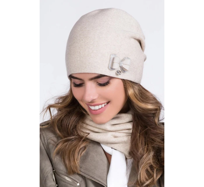 Dámská čepice model 21796501 - Kamea Dámská čepice model 21796501 - Kamea