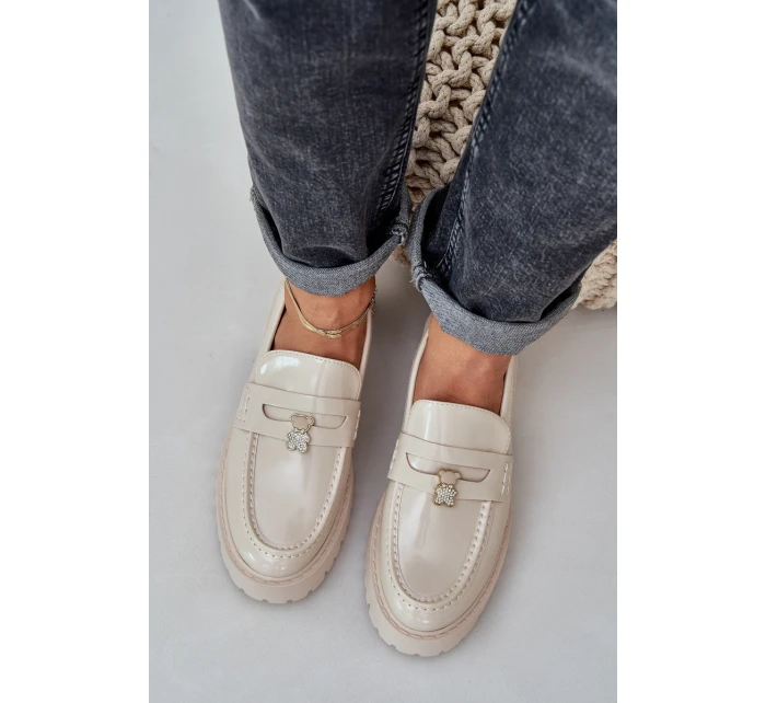 Lakierowane Mokasyny Damskie Z Przypinką Miś Beżowe Wulinea Lakierowane Mokasyny Damskie Z Przypinką Miś Beżowe Wulinea