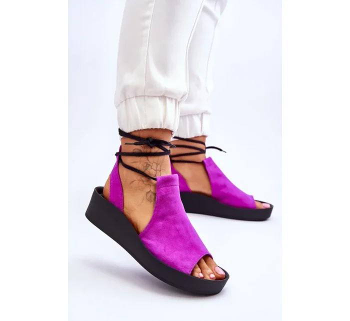 Model topánok na podpätku 181762 Krok v štýle Model topánok na podpätku 181762 Krok v štýle