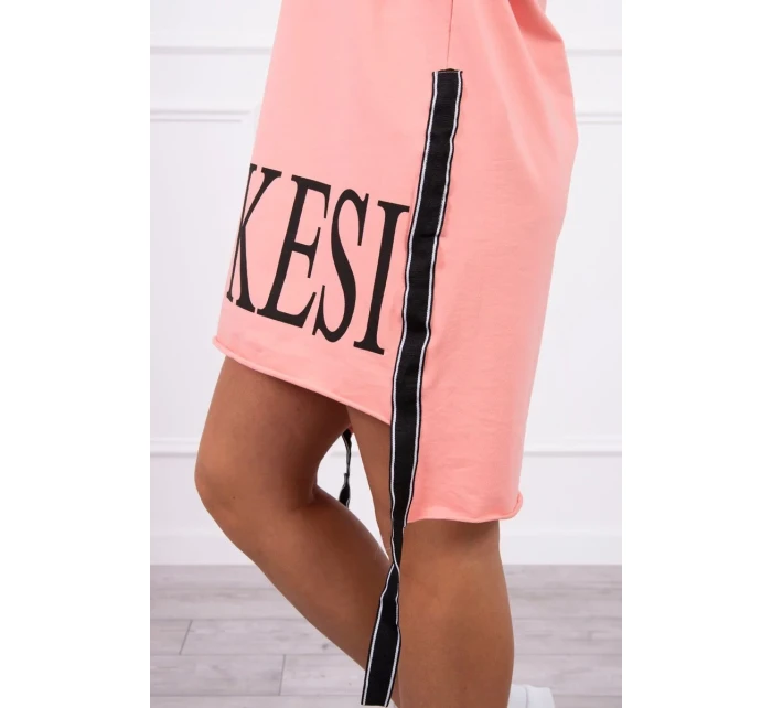 model 18746993 šaty s kapucí a potiskem - K-Fashion