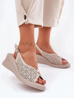 Dámske kožené sandále na klinoch Vinceza - béžové