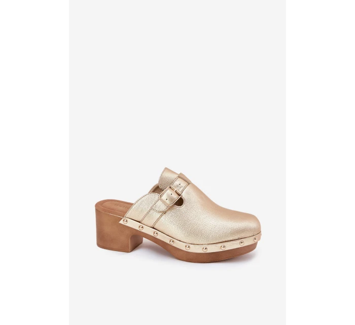 Dámské sandály na podpatku se sponou zlaté model 21700151 - Boto Dámské sandály na podpatku se sponou zlaté model 21700151 - Boto