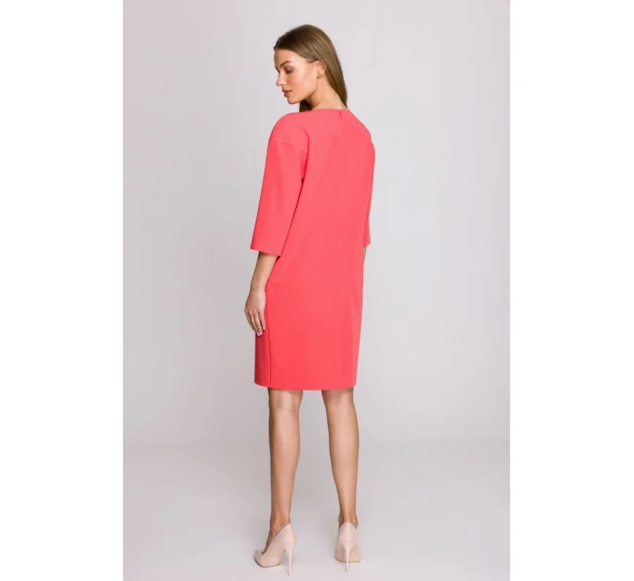 Šaty uvolněného střihu s výstřihem s  korálová barva model 20966115 - STYLOVE