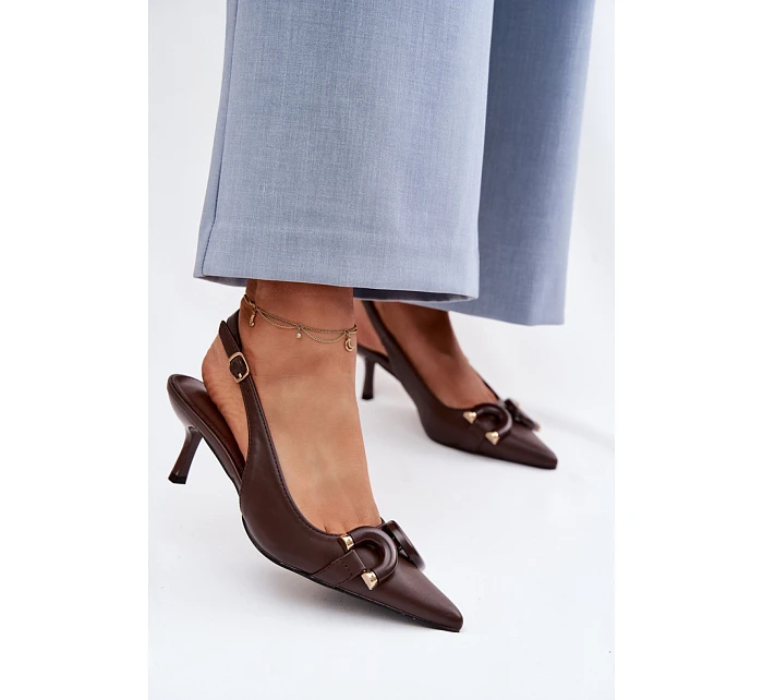 Sandále na podpätku model 225956 Vykročte štýlovo