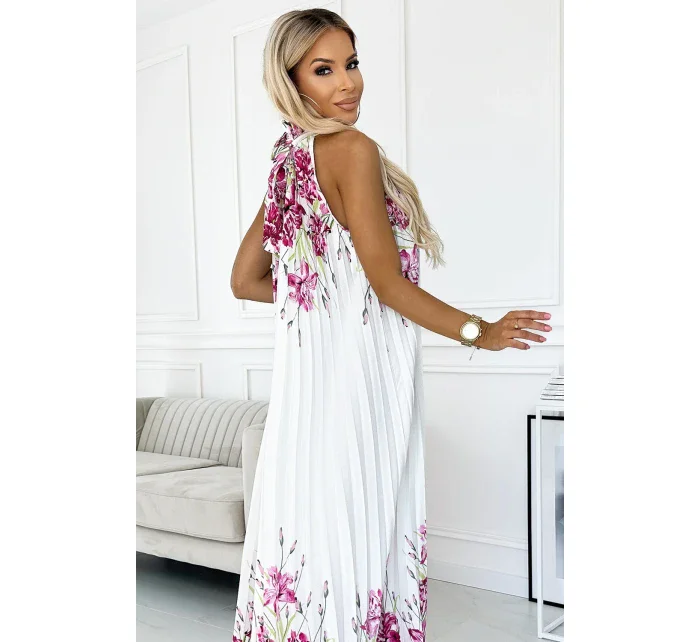 Bílé dámské plisované saténové maxi šaty se vzorem květů model 21883672 - numoco basic