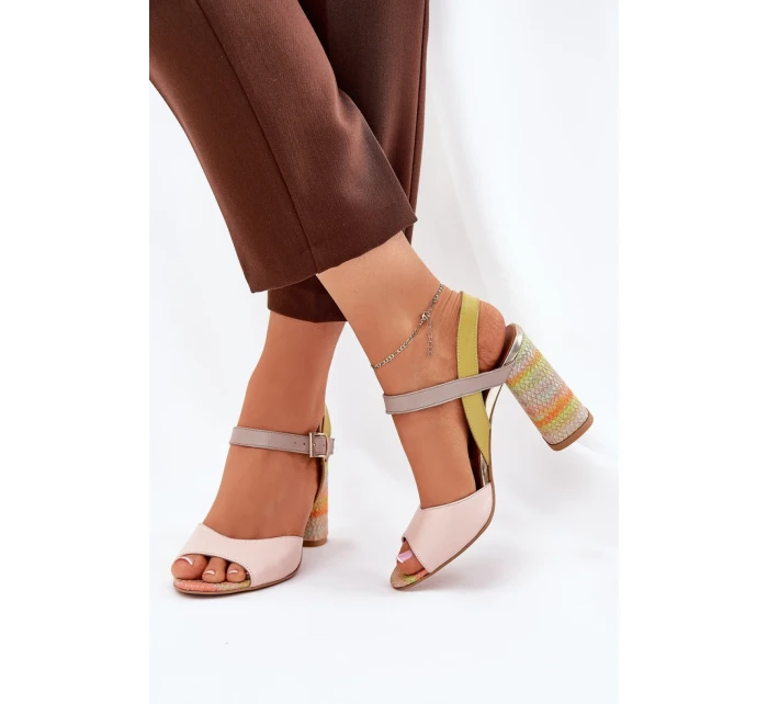 Sandále na podpätku model 211949 Krok vo veľkom štýle