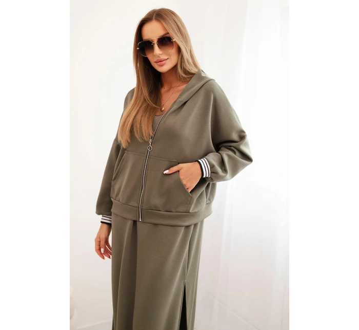 Dámska súprava z viskózy s otvorenou mikinou a dlhou sukňou khaki Dámska súprava z viskózy s otvorenou mikinou a dlhou sukňou khaki