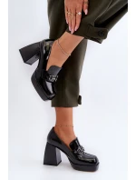 Lakované dámské polobotky na podpatku černé D&A model 21655795 - S.Barski