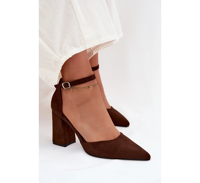 Lodičky na podpatku z imitace semiše v čokoládové barvě model 22122785 - Boto