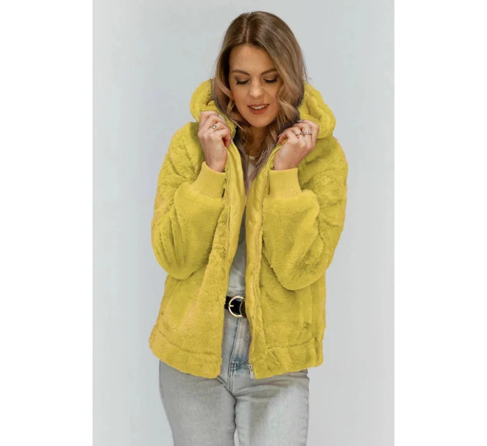 Žltá plyšová bunda s kapucňou (2019)