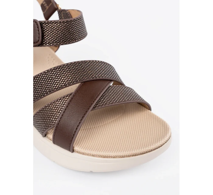 Vynikajúce hnedé sandále na platforme pre ženy Vynikajúce hnedé sandále na platforme pre ženy