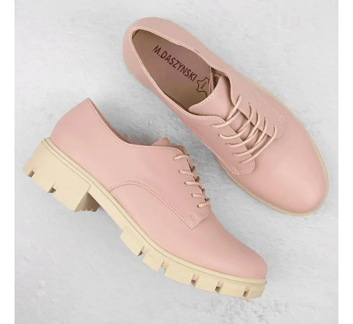 W růžová model 22050666 - M. Daszyński W růžová model 22050666 - M. Daszyński