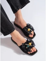 Trendy dámske čierne ponožky na plochom podpätku Trendy dámske čierne ponožky na plochom podpätku