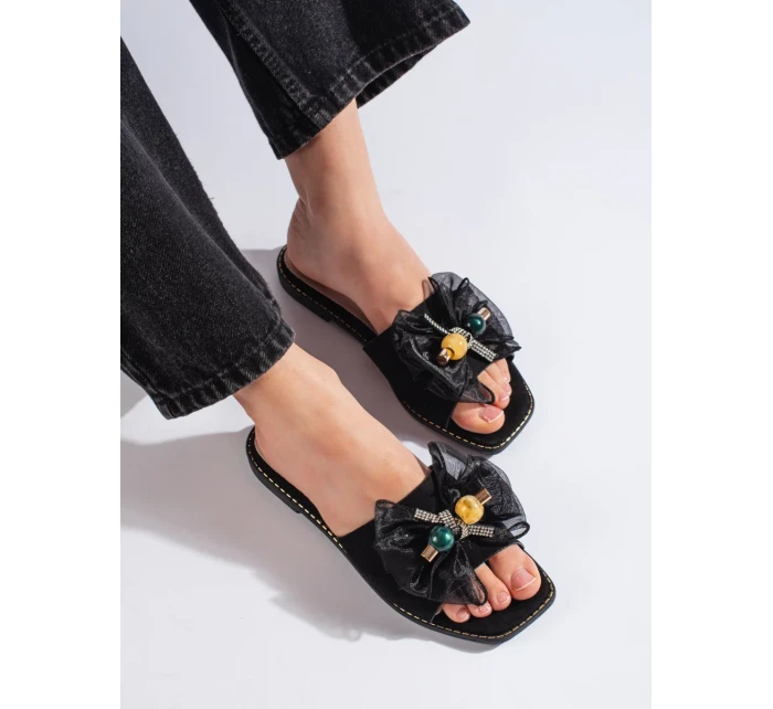 Trendy dámske čierne ponožky na plochom podpätku Trendy dámske čierne ponožky na plochom podpätku