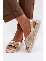 Kožené dámské sandály s ozdobou D&A GR61-5932 Zlaté