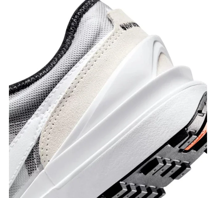 Dámske tenisky Waffle One W DC0481-100 white - Nike
