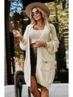 628-1 Módny oversize sveter s ozdobnou brošňou a praktickými vreckami - béžový 628-1 Módny oversize sveter s ozdobnou brošňou a praktickými vreckami - béžový