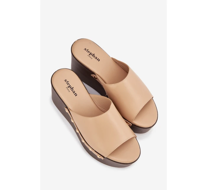 Dámské nazouváky na platformě s béžové model 21918817 - Boto