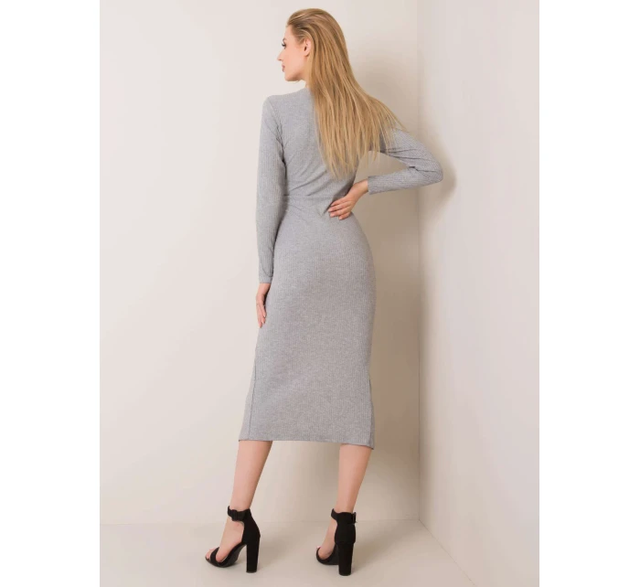 Šaty DHJ SK model 14837794 šedá - FPrice Šaty DHJ SK model 14837794 šedá - FPrice