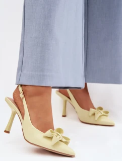 Sandále na podpätku model 225213 Vykročte štýlovo