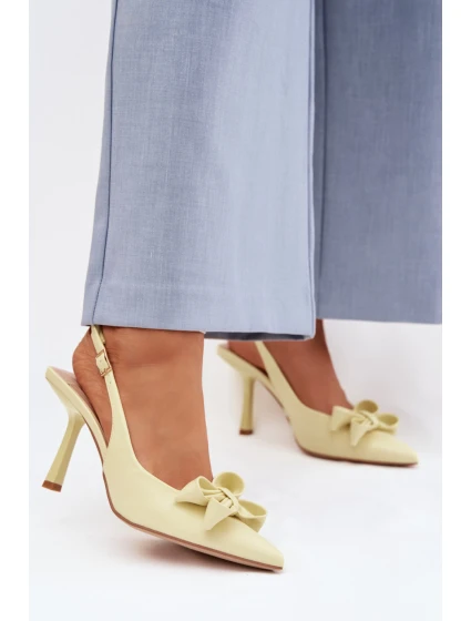 Sandále na podpätku model 225213 Vykročte štýlovo