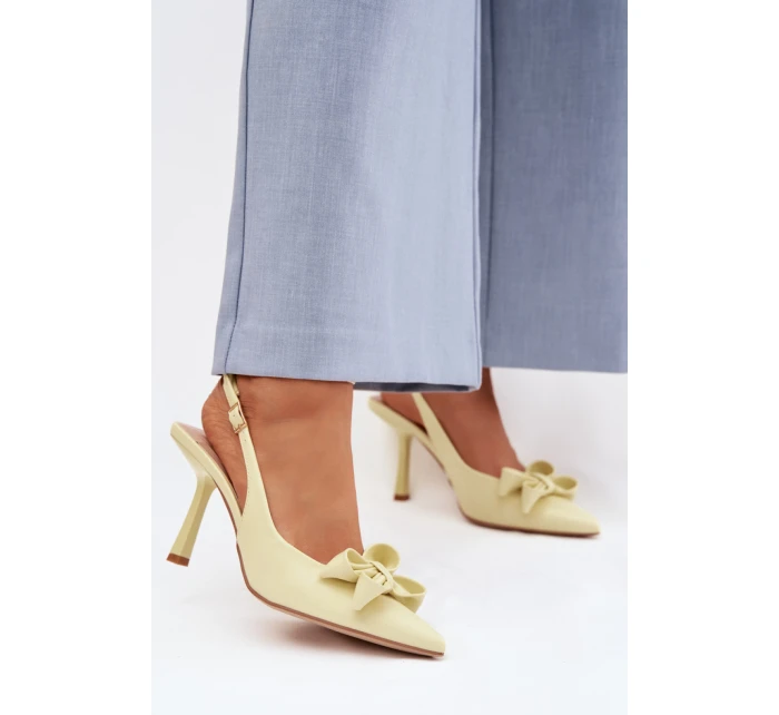 Sandále na podpätku model 225213 Vykročte štýlovo