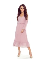 Dámske šifónové midi šaty vo špinavo ružovej farbe s výstrihom a volánikom 304-1 Dámske šifónové midi šaty vo špinavo ružovej farbe s výstrihom a volánikom 304-1
