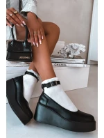 Dámské polobotky na platformě s páskem Černé Belvissa Dámské polobotky na platformě s páskem Černé Belvissa