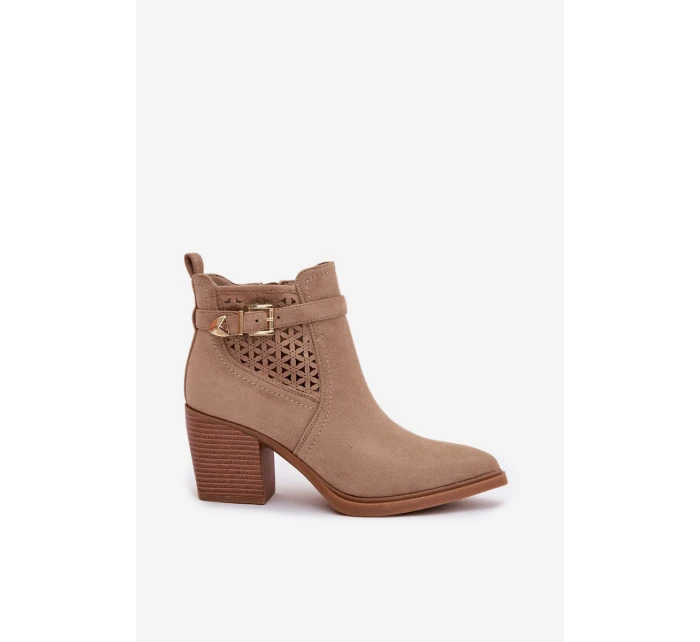 Dámské perforované kotníkové boty na podpatku s perforovaným vzorem a zlatým přezkou Béžové Deloriah