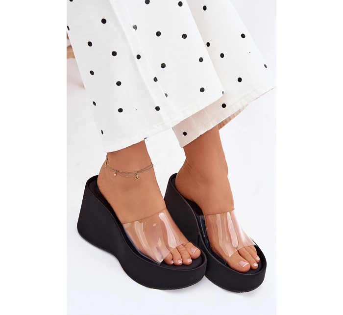 Dámské sandály na platformě s páskem Černé model 22107268 - Boto